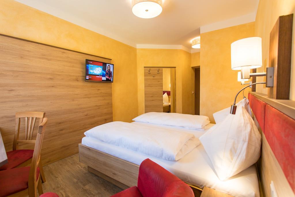 Hotel Freiensteinerhof Superior Sankt Peter-Freienstein Eksteriør billede